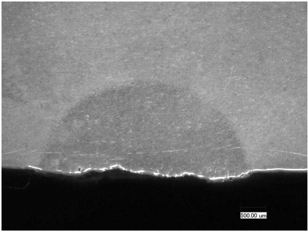 A kind of laser welding method to avoid slag inclusion and improve the laser light absorption rate of aluminum alloy