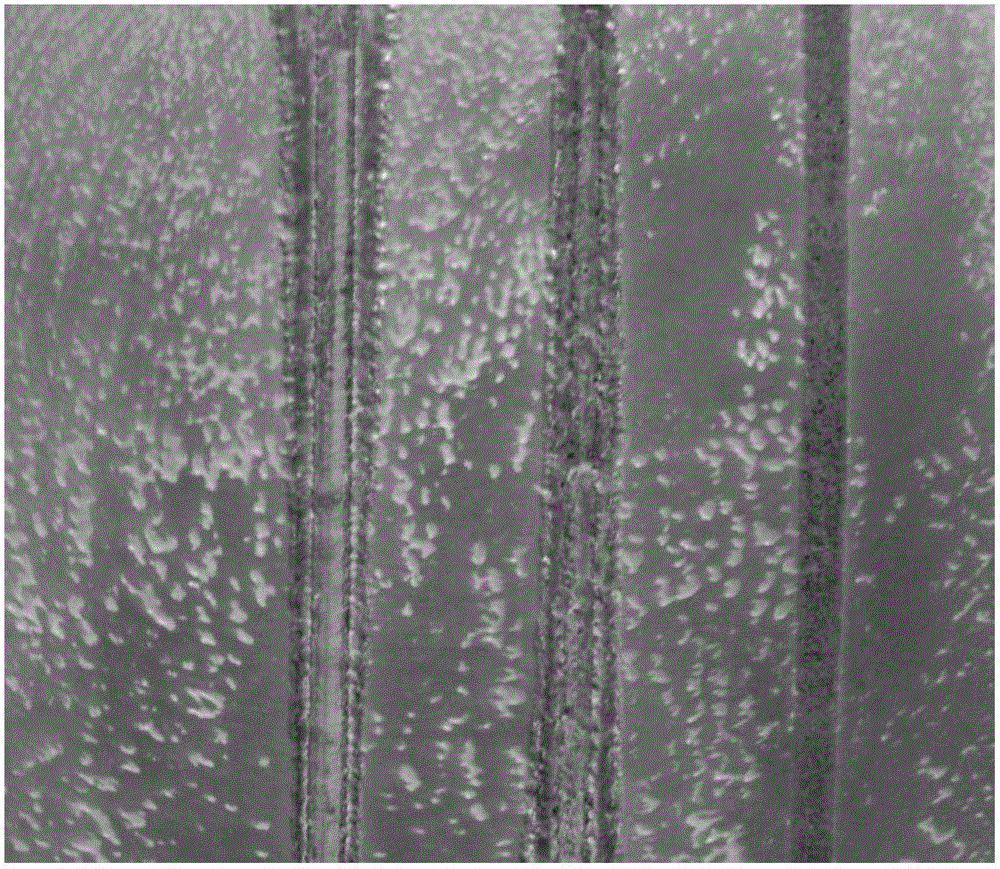 A kind of laser welding method to avoid slag inclusion and improve the laser light absorption rate of aluminum alloy