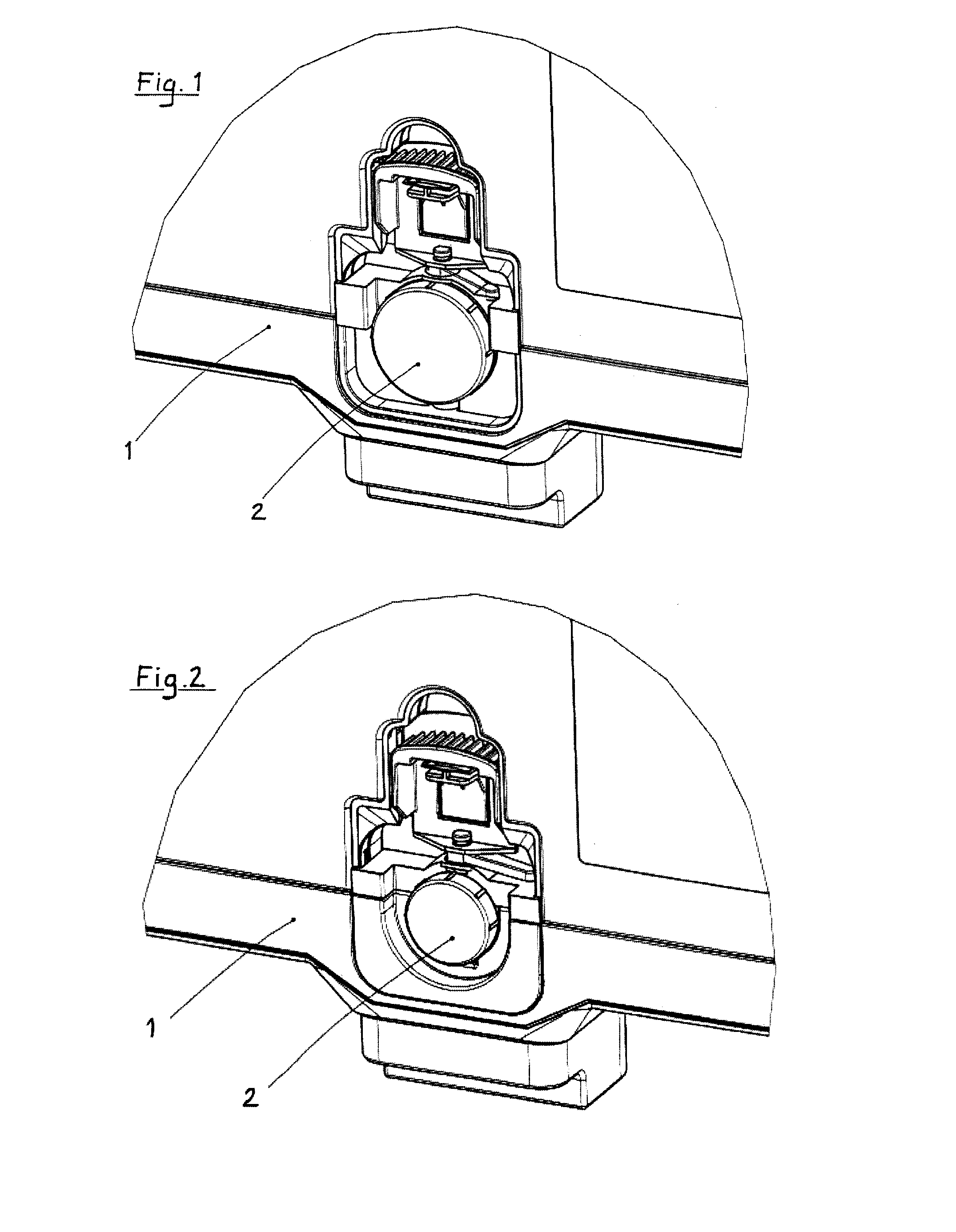 Valve assembly intended for use together with a pallet container and a liner