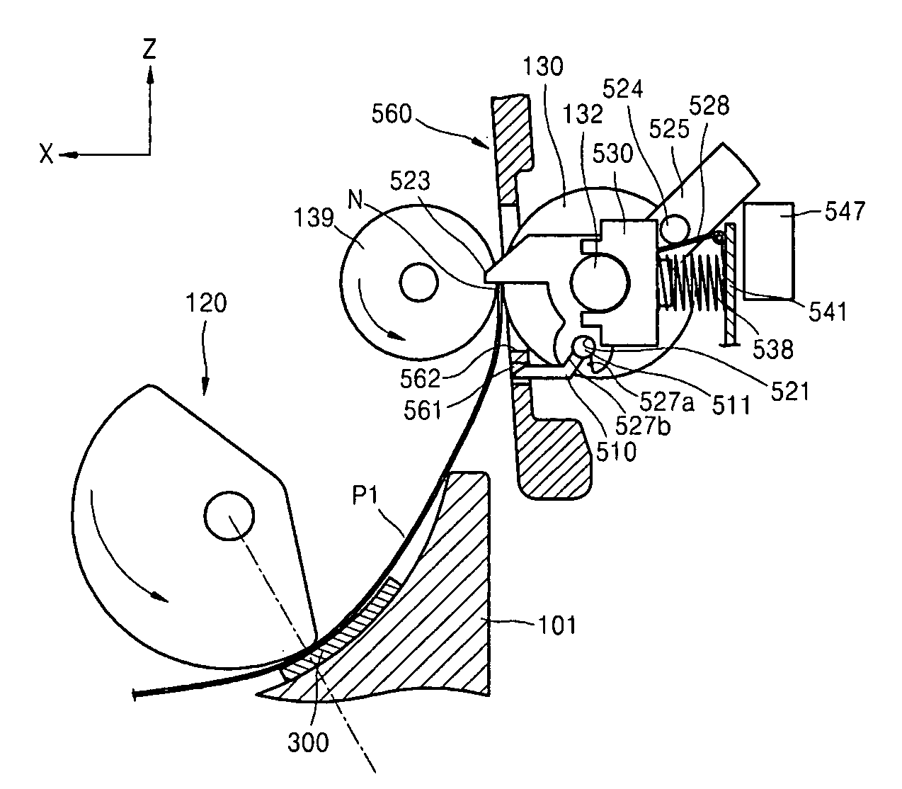 Image forming apparatus including shutter arm unit