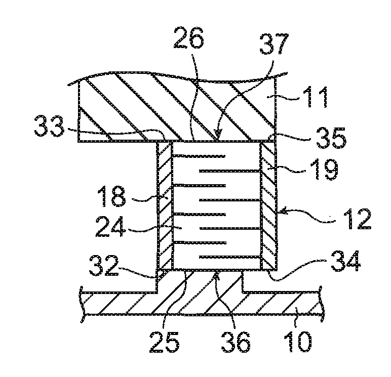 Droplet discharging head, image forming apparatus, and film forming apparatus