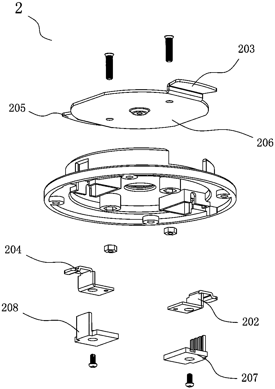 Lamp mounting device with reverse conducting structure