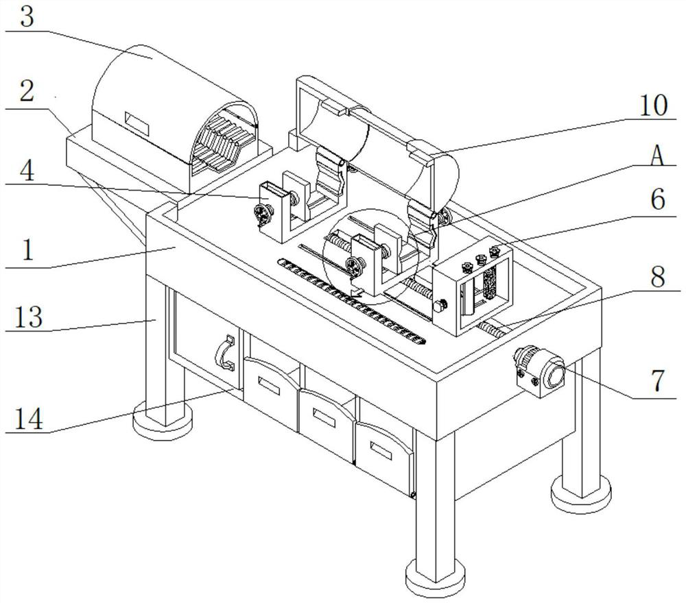 Simple stretching device for hardware material