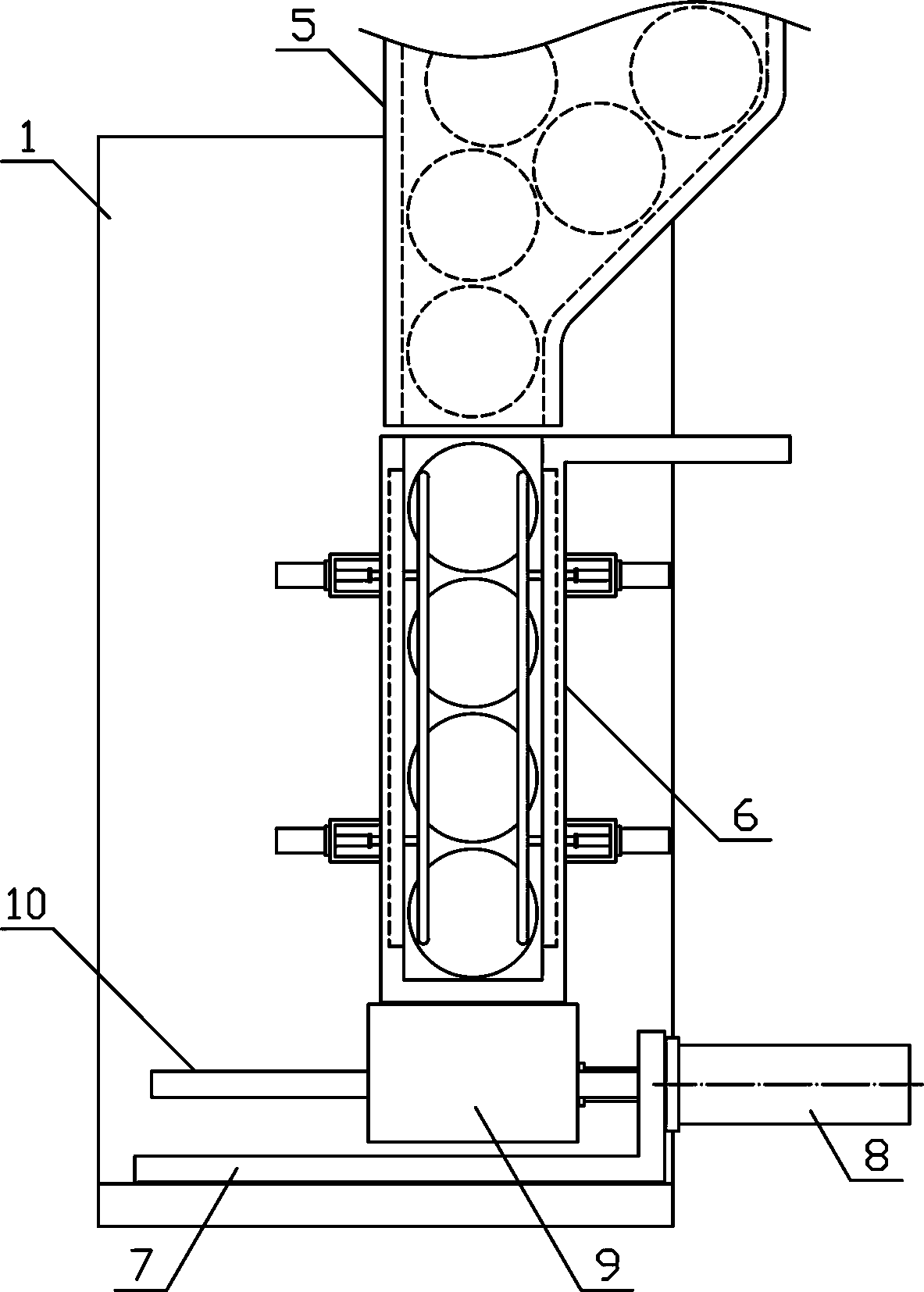 Mechanism for synchronously feeding multiple workpieces
