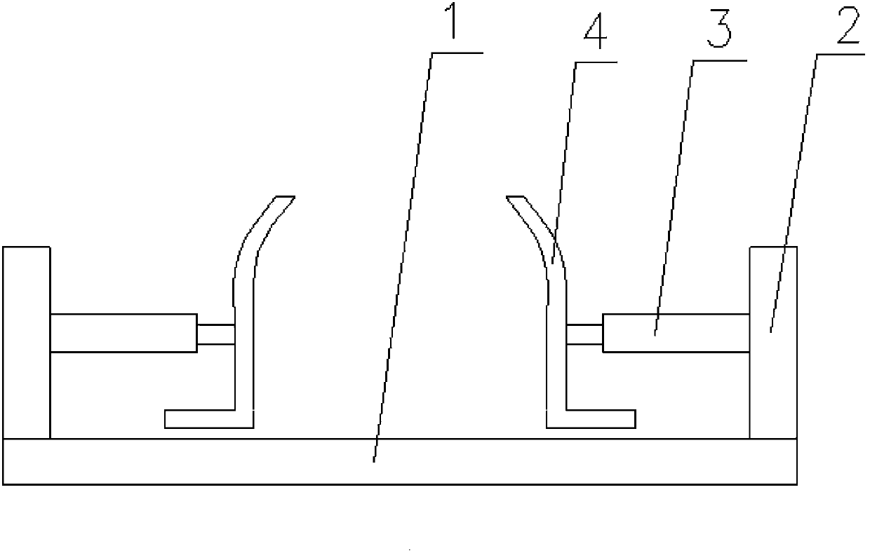 Material receiving device at discharge port