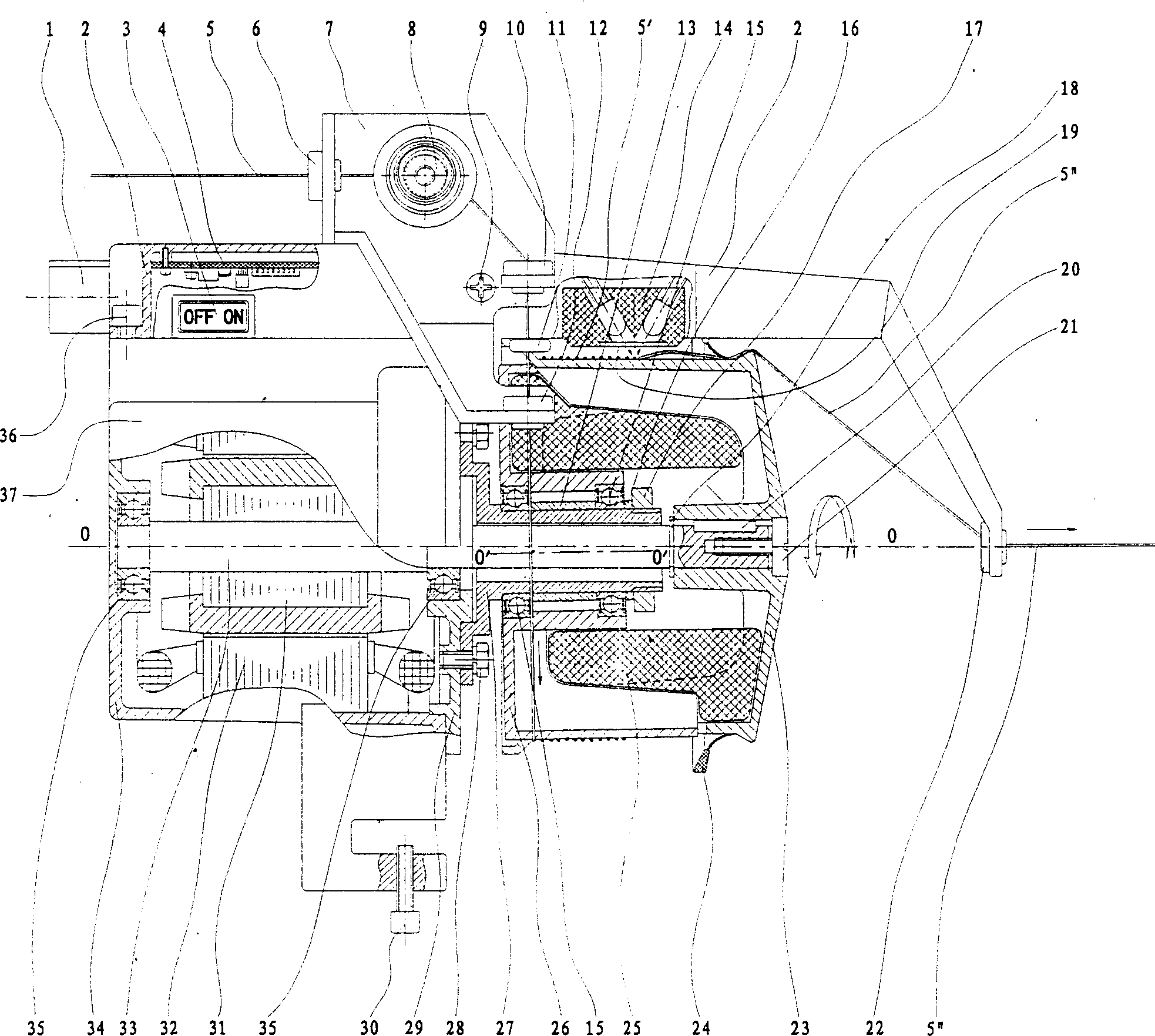 Rotating-drum yarn storing device for intermittent yarn storage and its manufacture