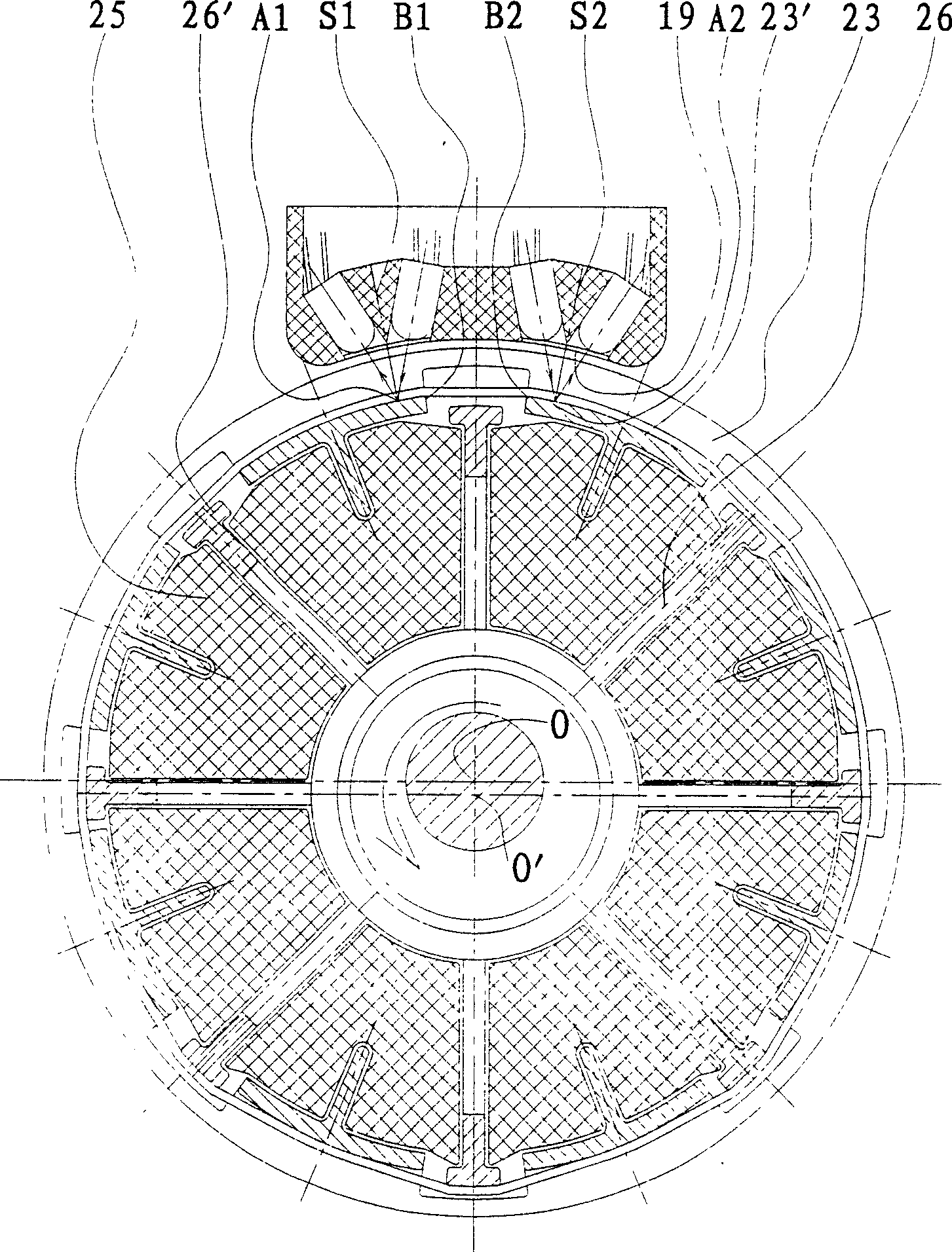 Rotating-drum yarn storing device for intermittent yarn storage and its manufacture