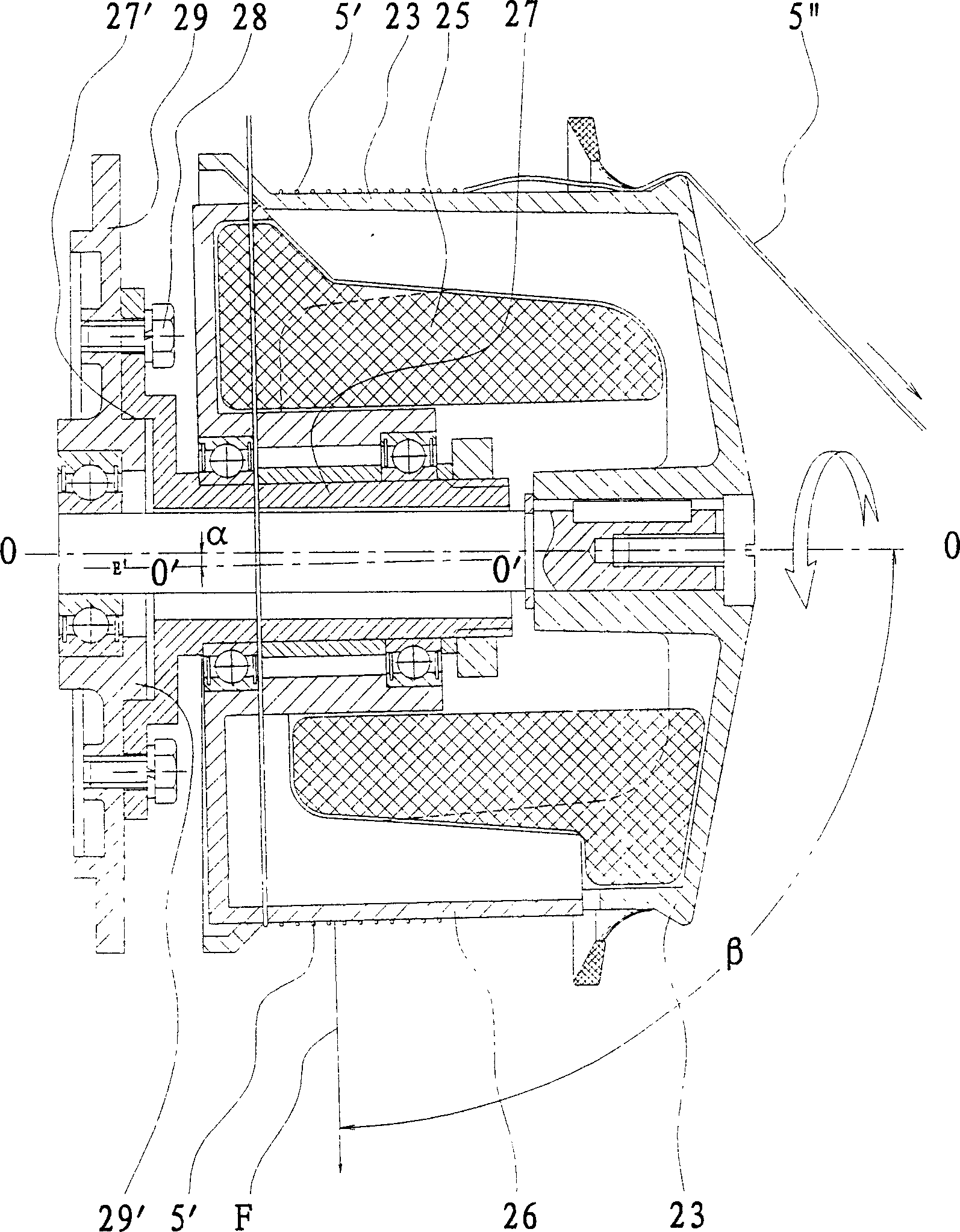 Rotating-drum yarn storing device for intermittent yarn storage and its manufacture