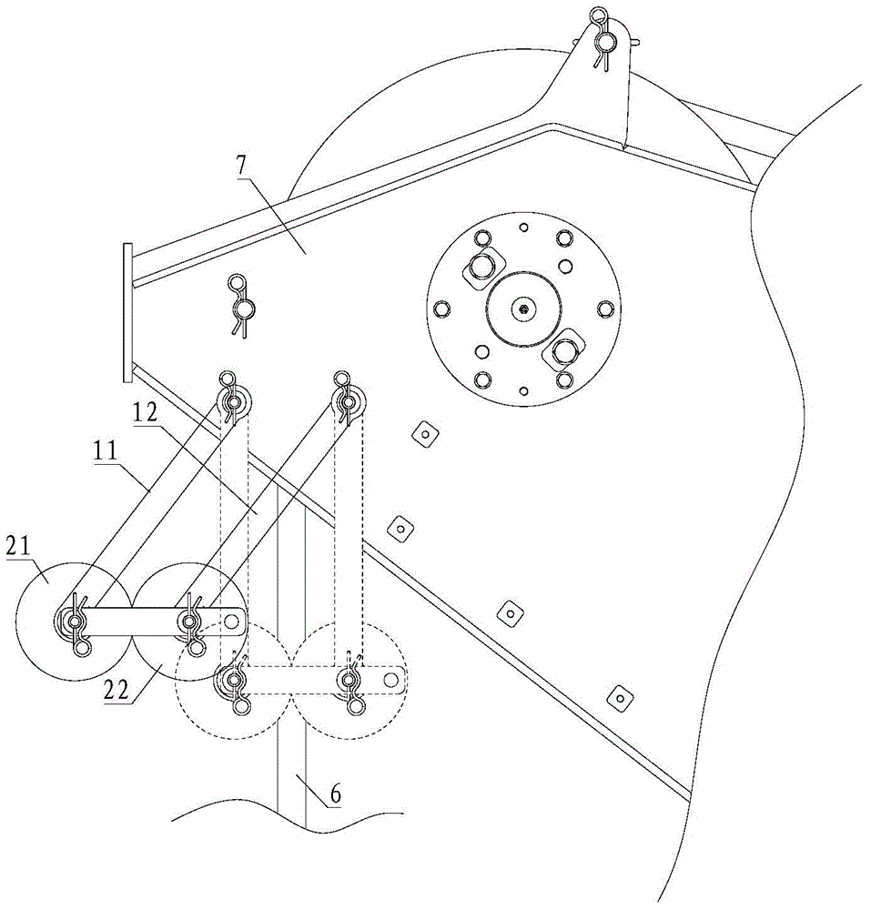 Steel wire rope protector and engineering machinery