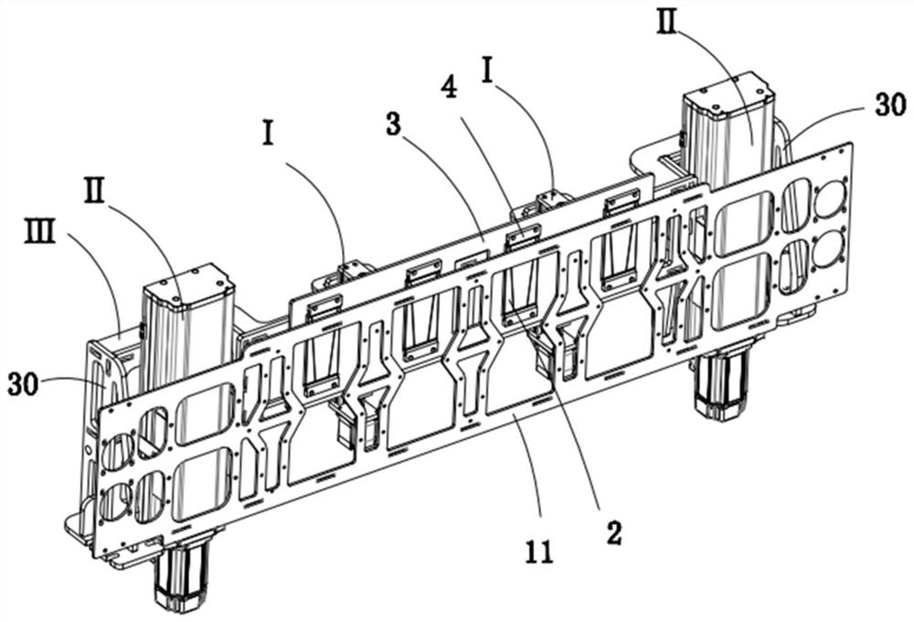 A shuttle box with independent lifting and lowering of shuttle and reed