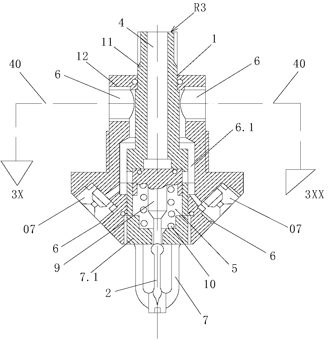 Spraying device with front heat-sensitive mechanism