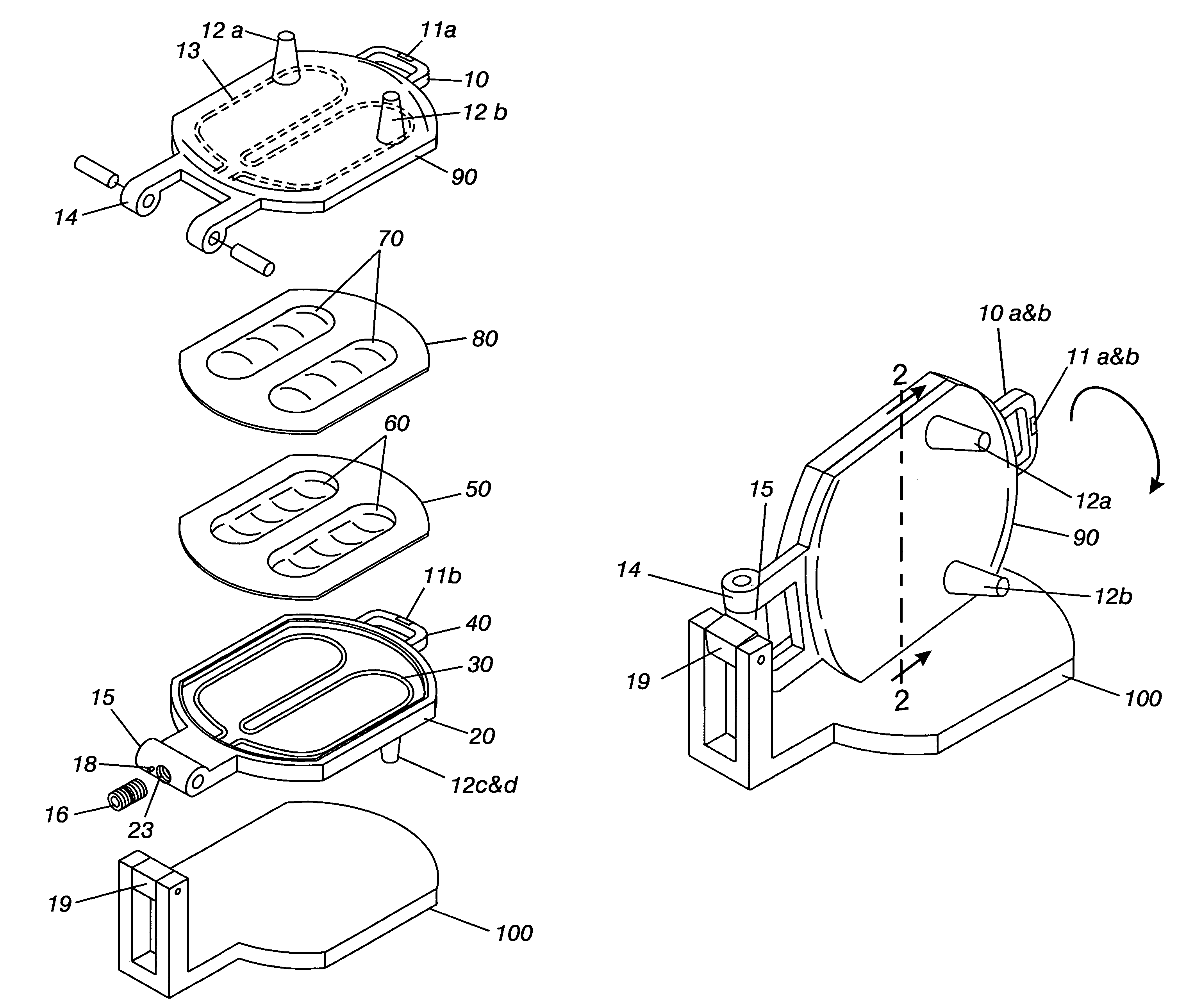 Method and apparatus to cook and form an omelet in one step
