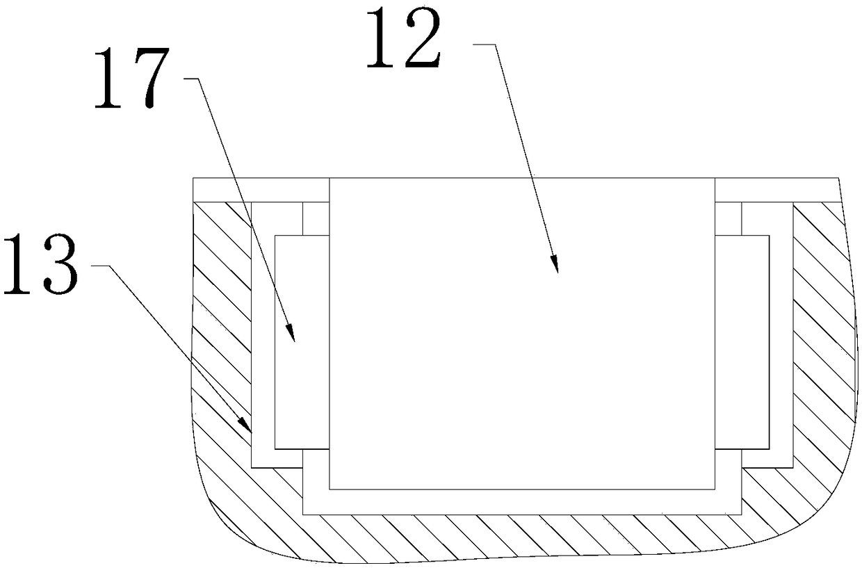 Anti-fake clamping hooking structure of paper pulp molding product