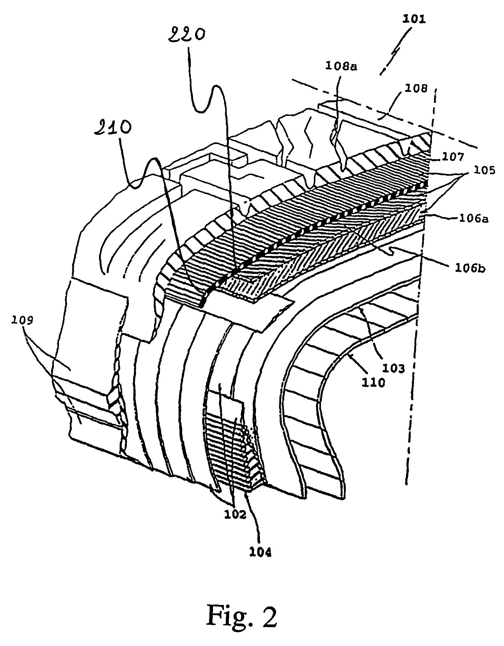 Tyre with specified belt structure