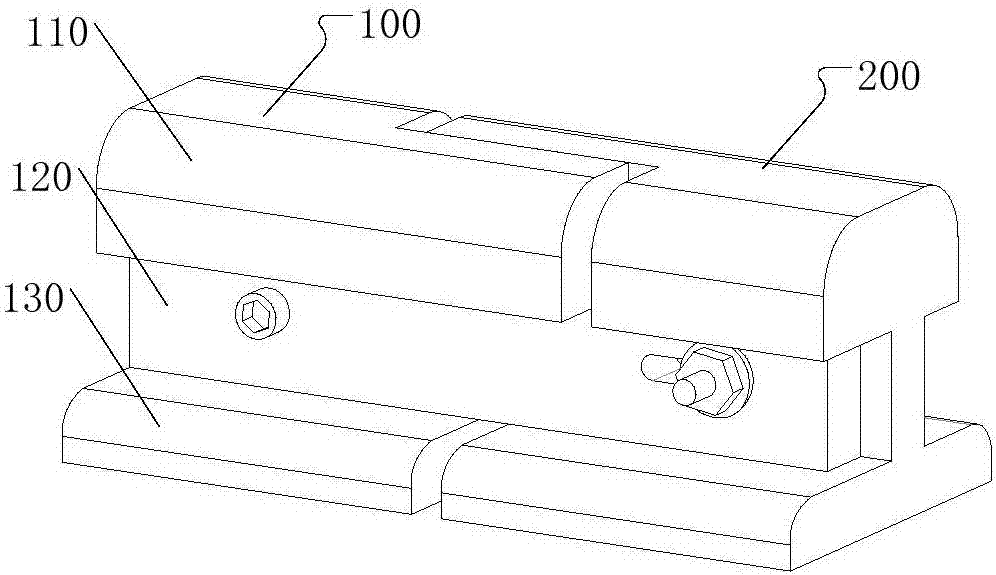 Steel rail connecting component and rail assembly