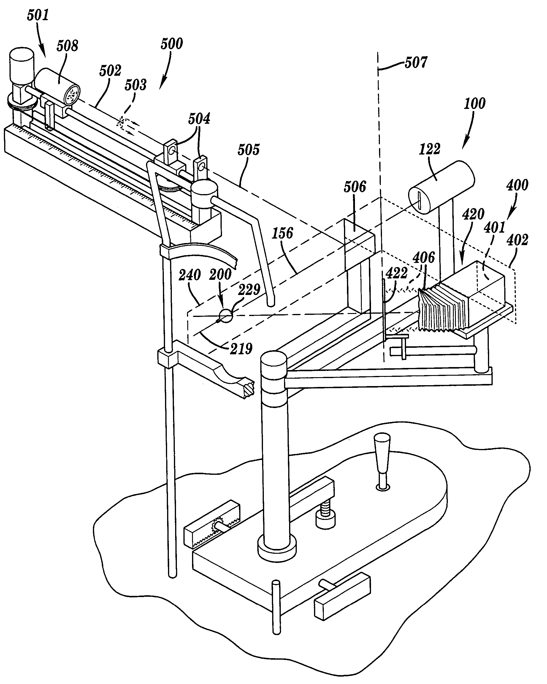 Apparatus and method for accommodative stimulation of an eye and simultaneous ipsilateral accommodative imaging