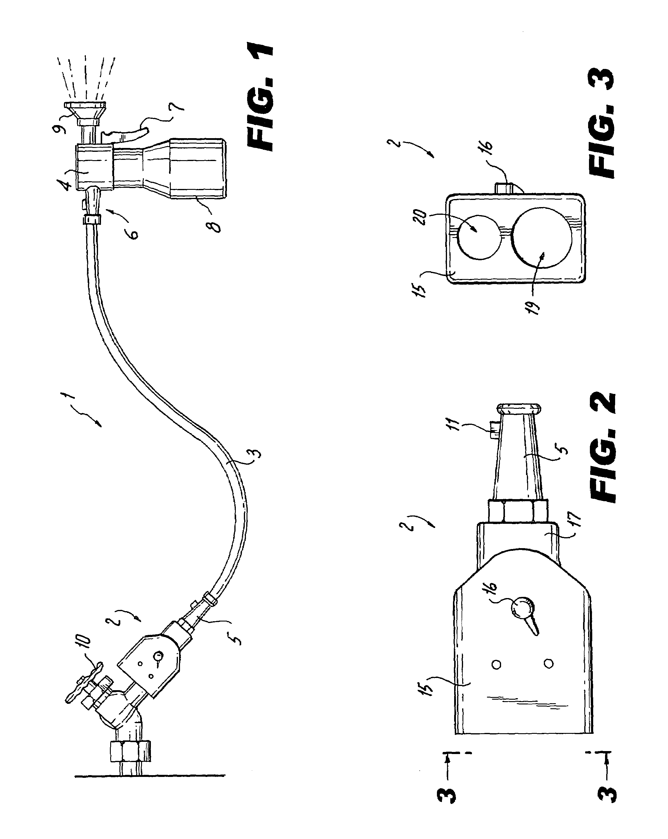 Personal decontamination apparatus and method
