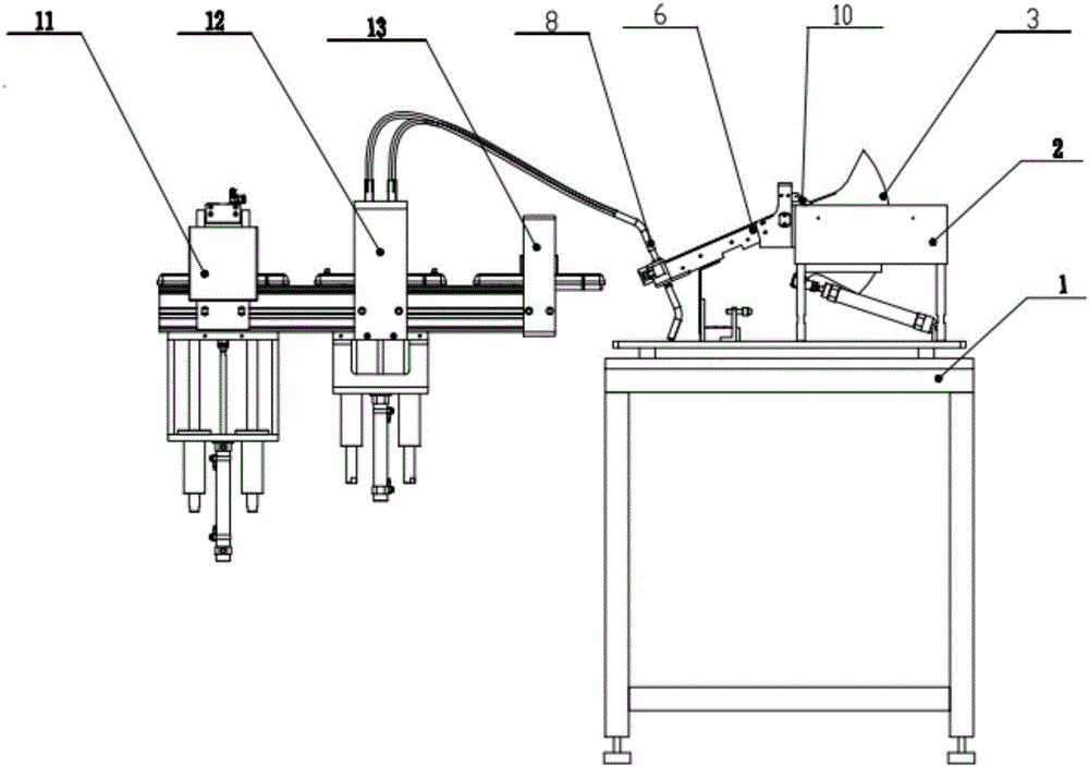 Automatic screw assembling machine