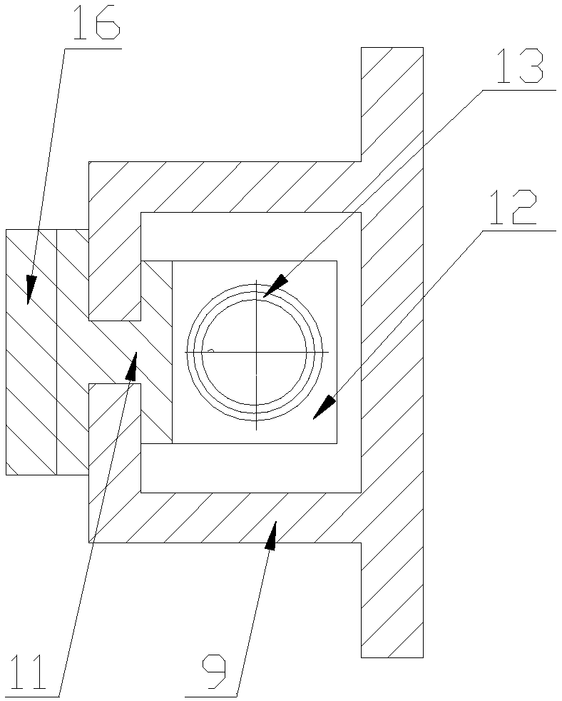 Self-locking splicing type rubber cover tire stacking structure