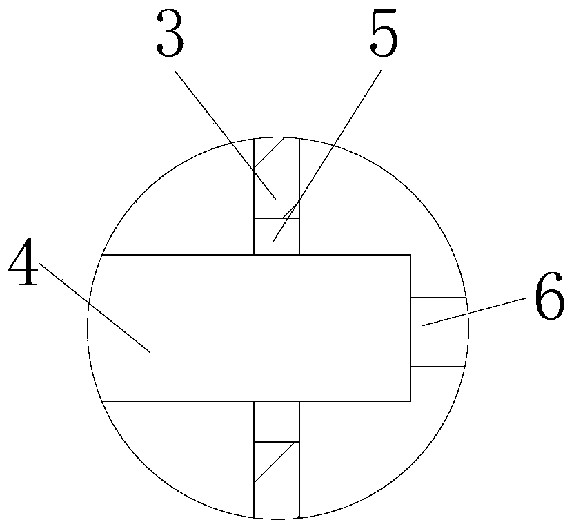 A planter with adjustable spacing