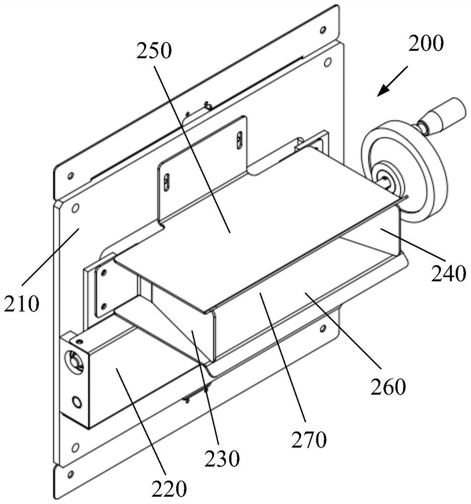 Belt head adjusting mechanism for metal belts and continuous conveying equipment for metal belts