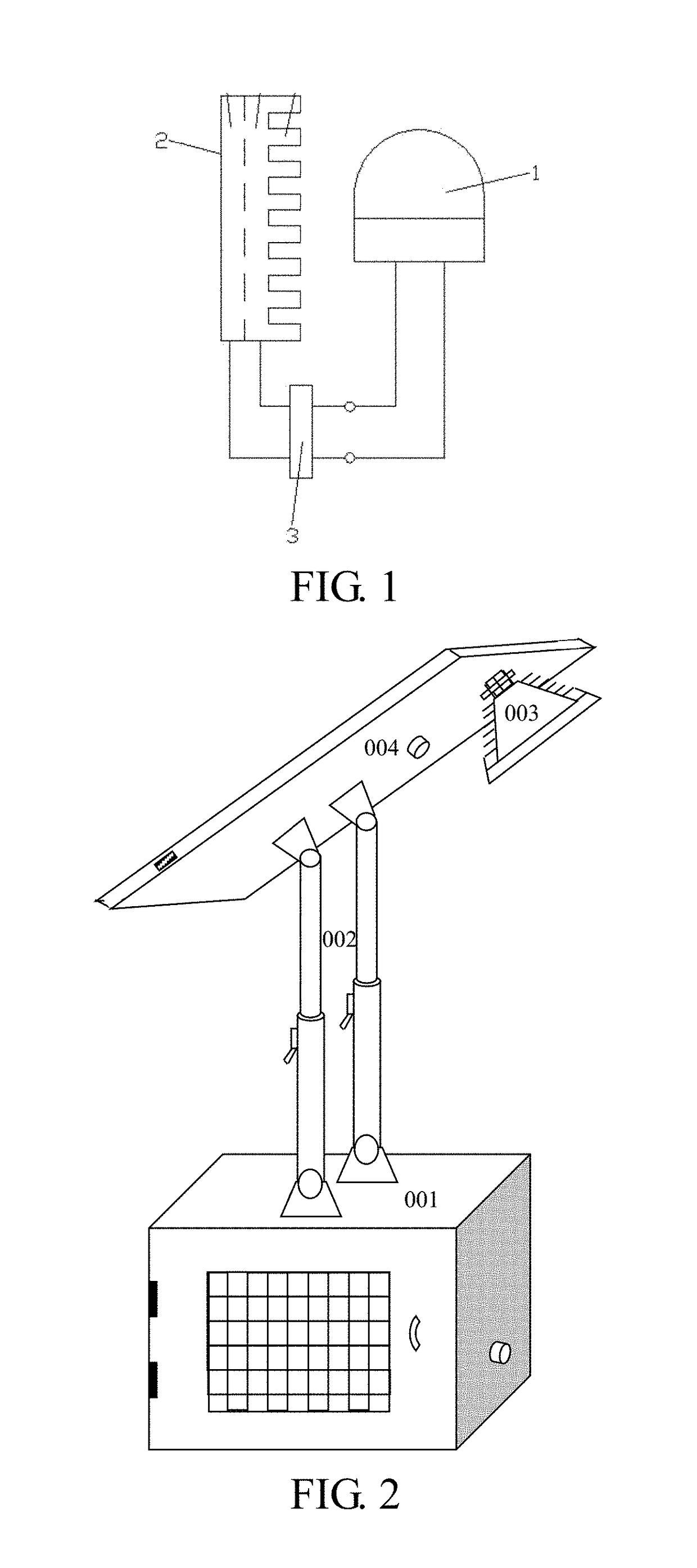 Portable lighting device with thermoelectric power source