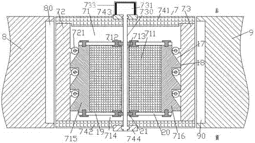 A noise-reducing covering device for movable gaps