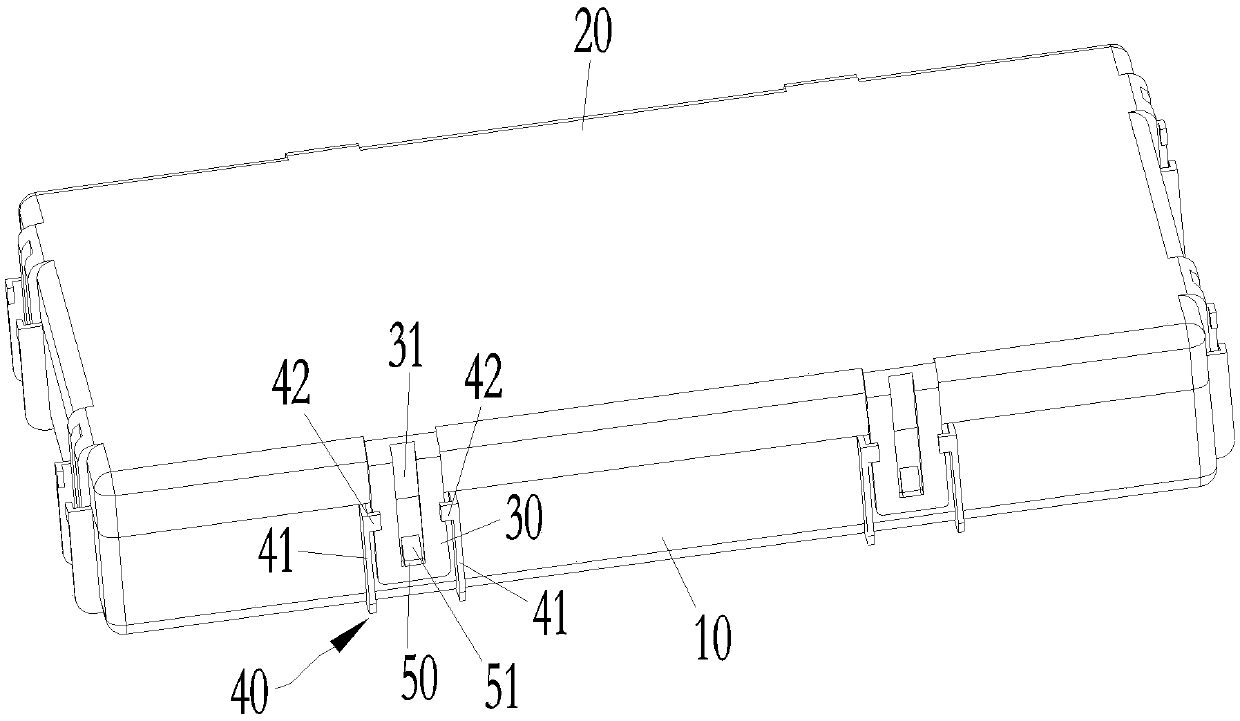 A disassembly device with buckle structure