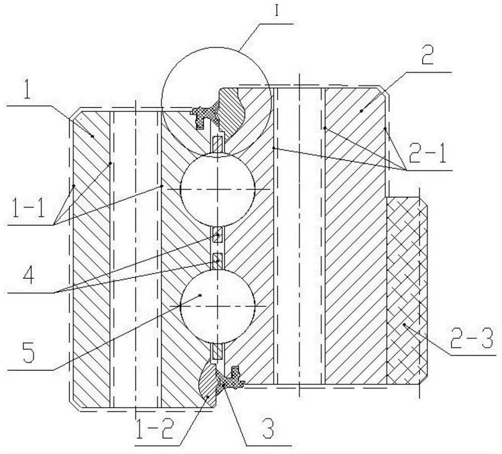 Pitch bearing of wind turbine generator and anti-corrosion processing method of pitch bearing