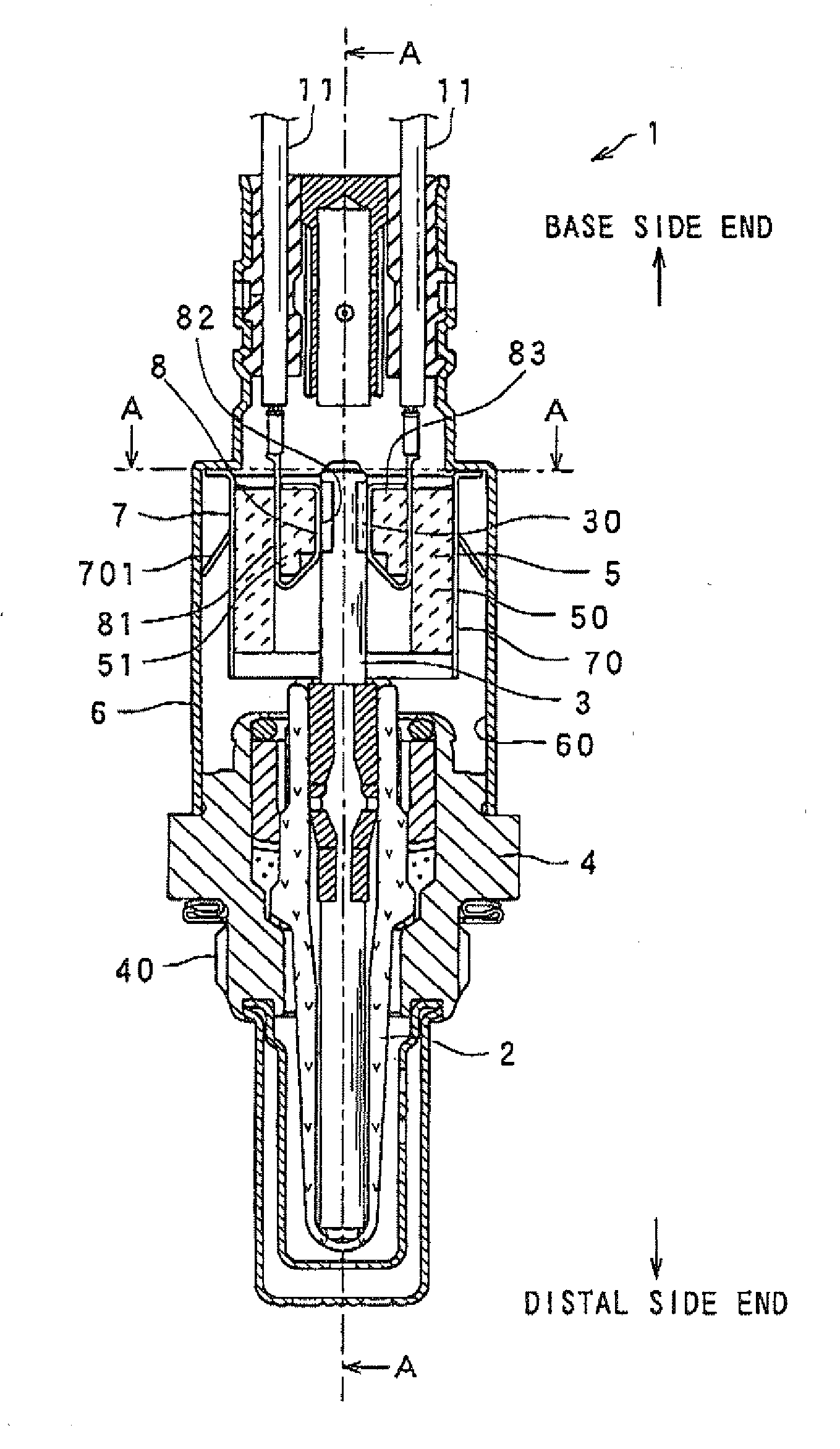 Gas sensor having insulator assembly for supporting heater