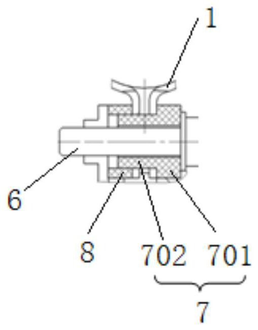 A thermal protection installation structure of a pressure sensor in a narrow space