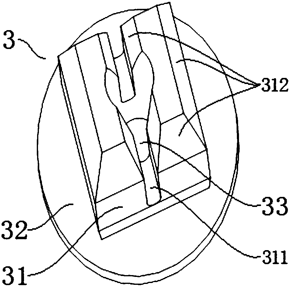 Mounting structure of plastic fuel tank fuel pipe clamp