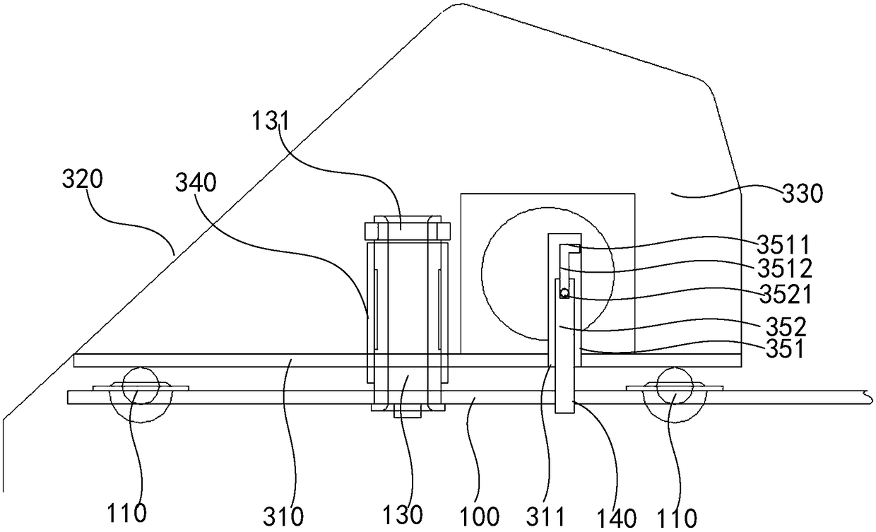 Livestock transport vehicle and transport method