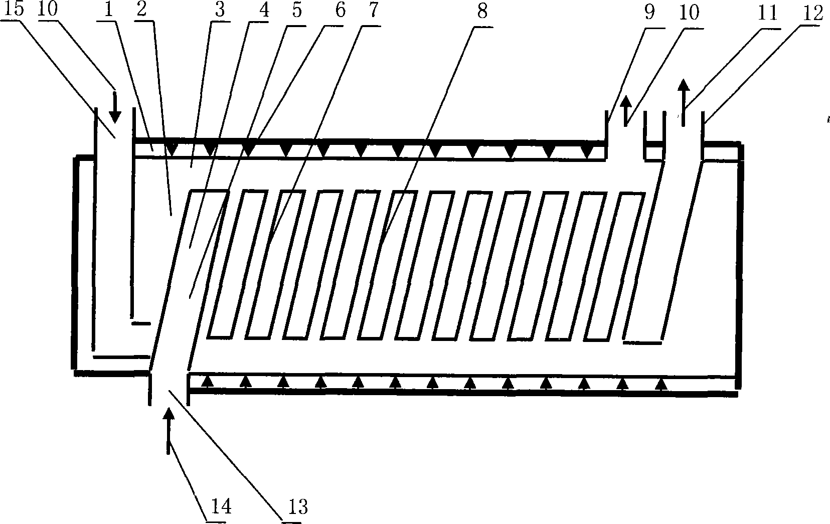 A tubular leaching method and device for solid powder