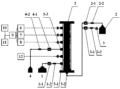 System and method for treating pig farm wastewater by cultivating algae with aerobic sludge particles