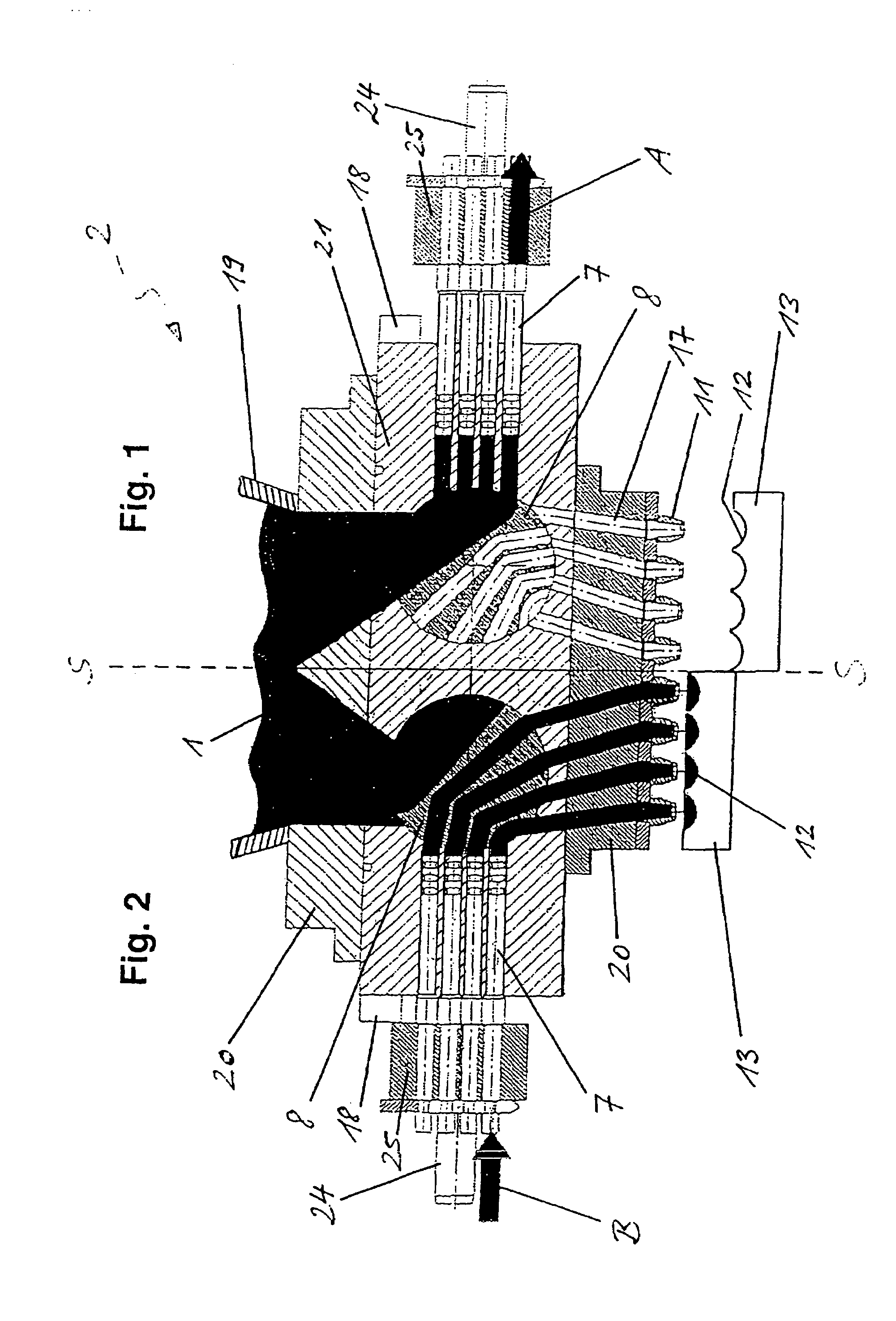 Device for processing an edible product