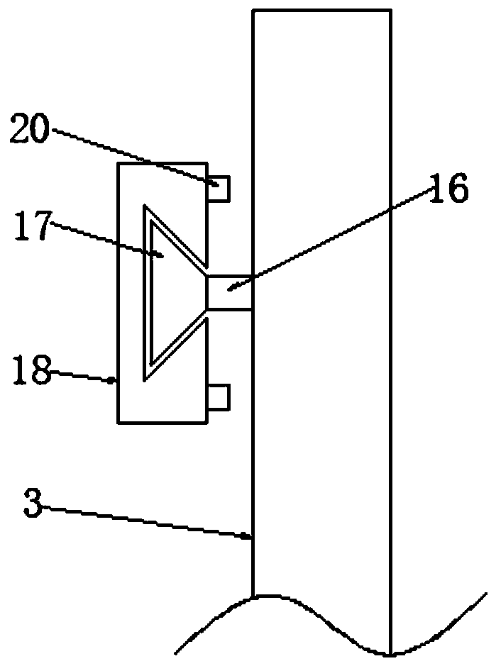 Road ice breaking device capable of vertically reciprocating