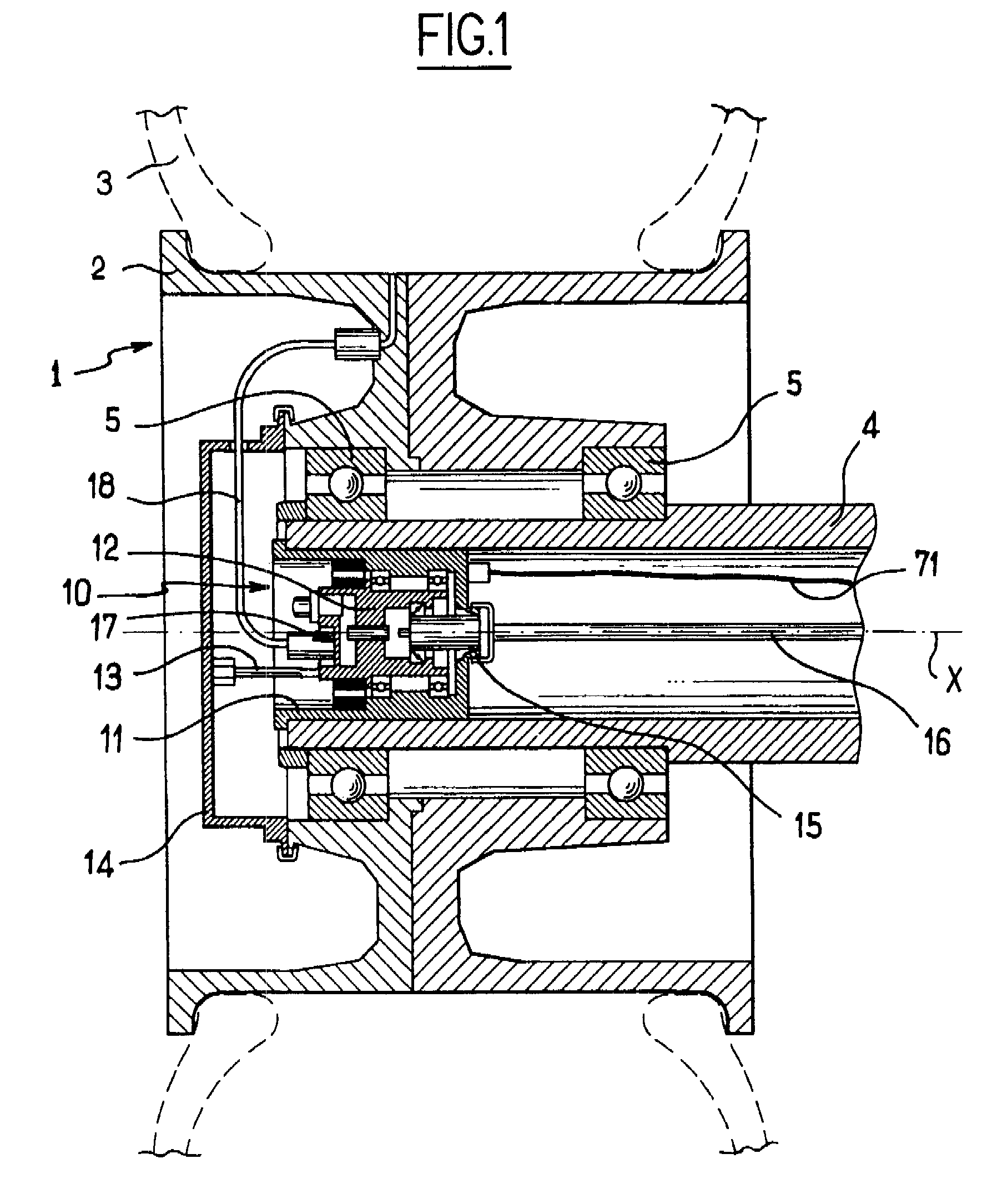 Device for connecting a tire of an aircraft wheel to a pneumatic unit of the aircraft