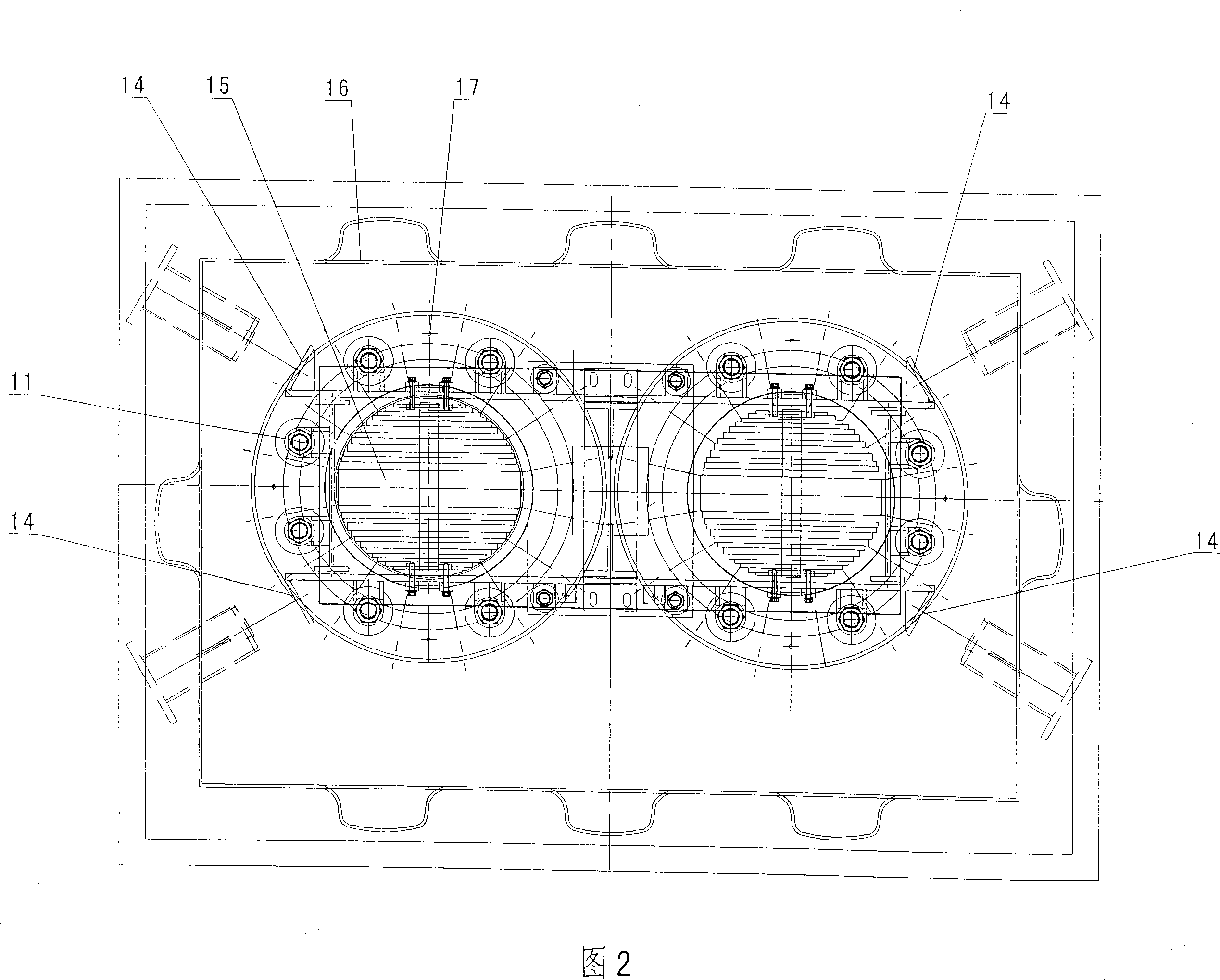 Body structure of single-phase traction transformer