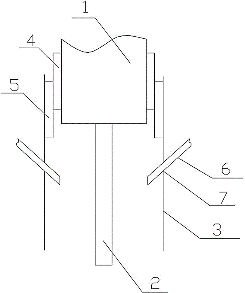 Device for preventing cooling water of CNC (computer numerical control) grinding head from splashing outside