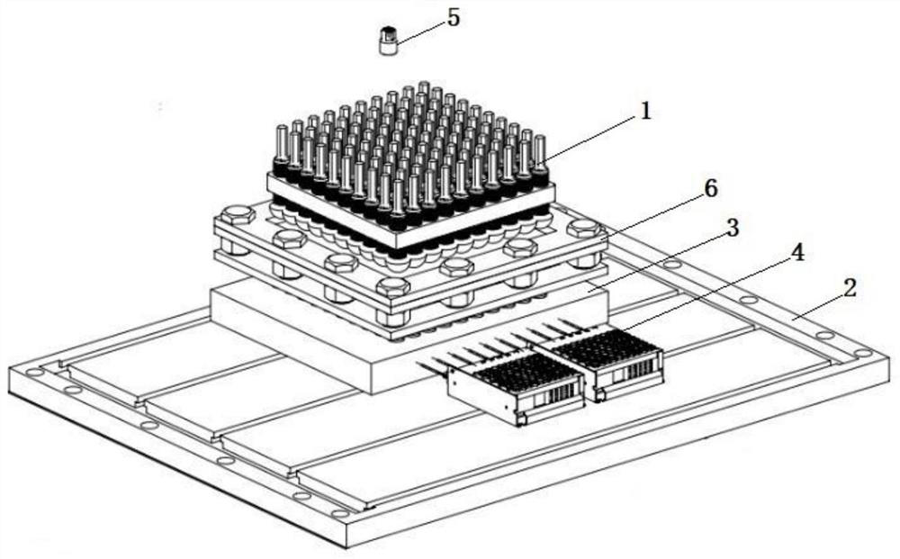 Spinning progressive forming device