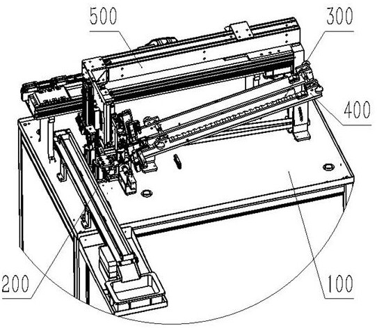 Angular positioning feeding device for different-diameter products