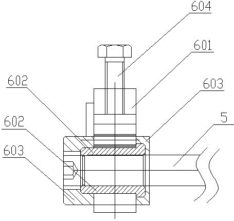 Material pushing device for double-hook hooping machine