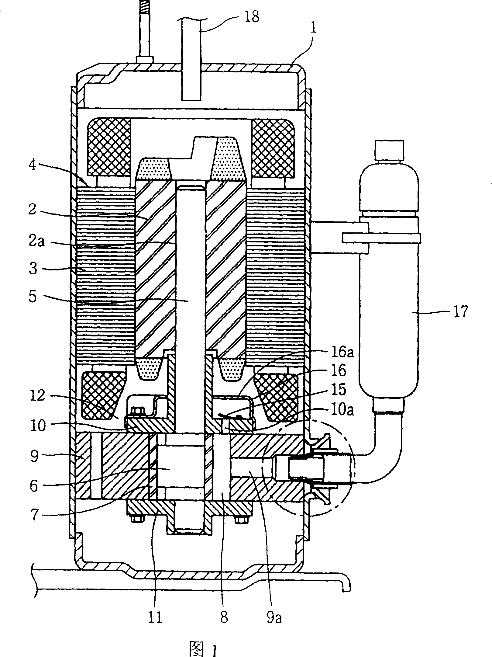Air suction connecting apparatus for closed rotary compressor