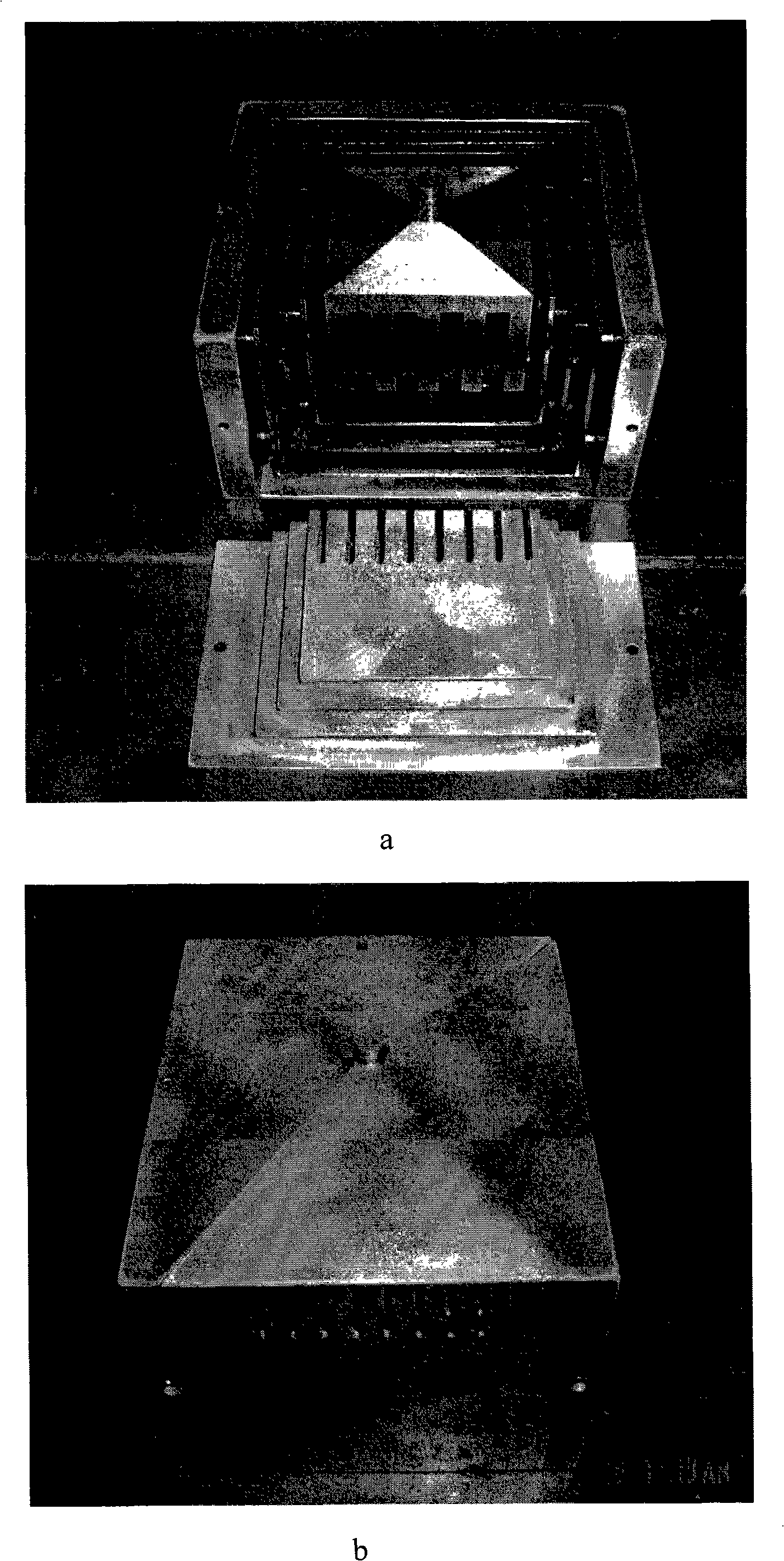 Heat flow heater with wall insulating property