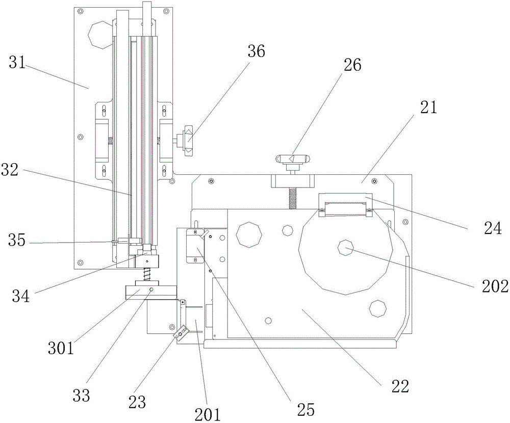 Label usage amount monitoring device for automatic printing labeling machine