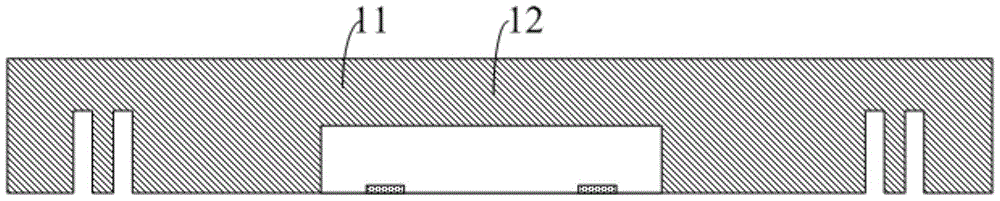 Integrated passive capacitor fan-out wafer-level packaging structure and manufacturing method