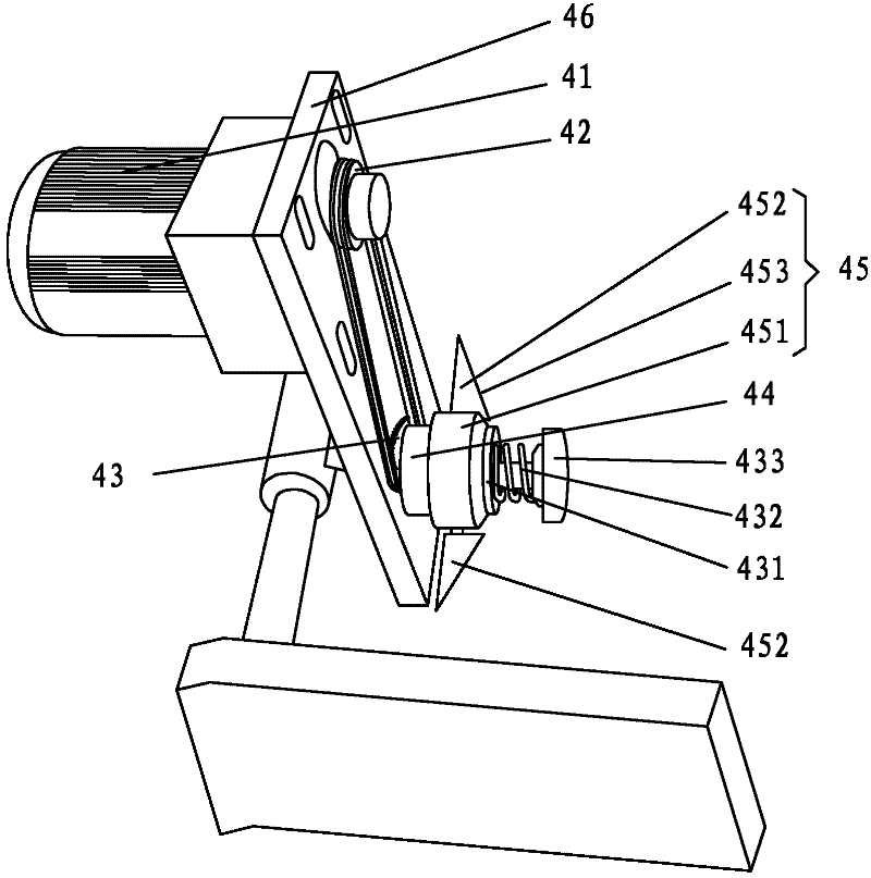 Automatic laminating machine and cutting device thereof