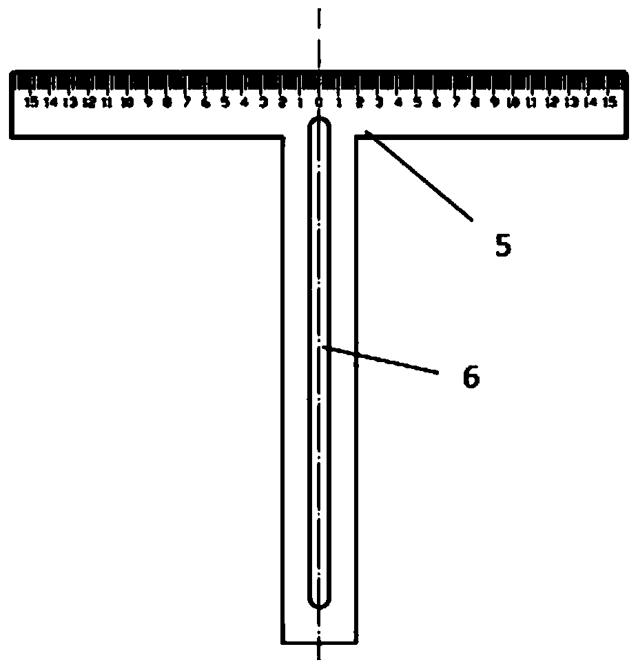 Auxiliary tool and method for quickly centering steering wheel axis