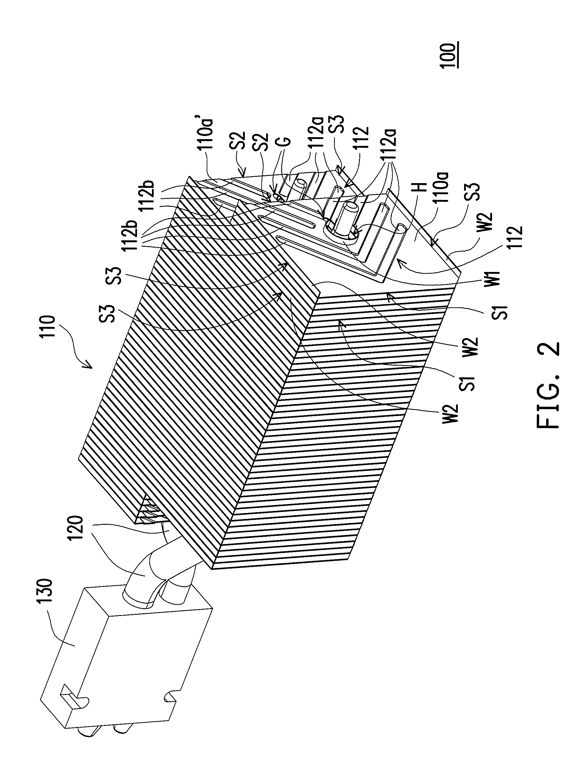 Heat dissipating module having turbulent structures